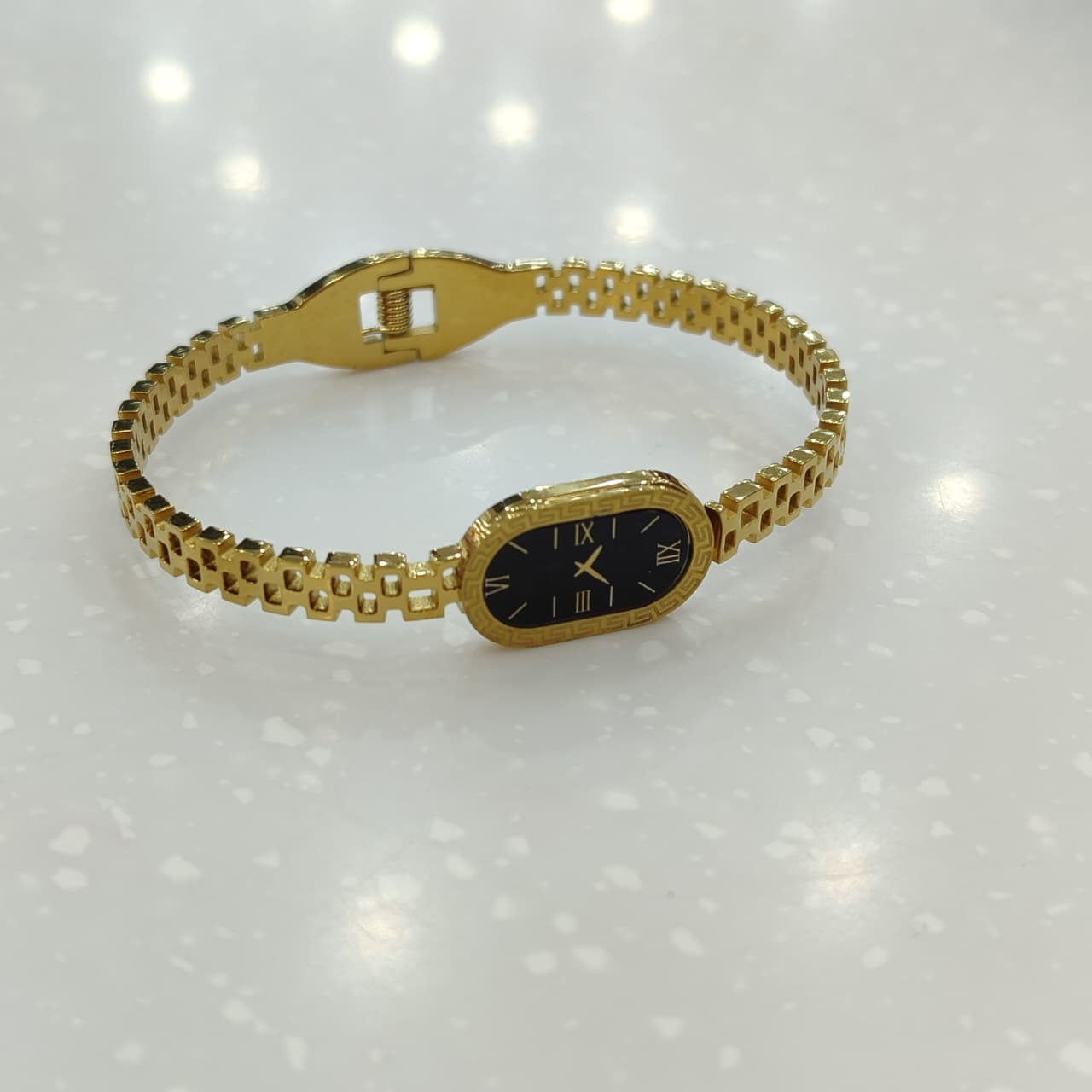 New elegant stainless steel watch for girls and women